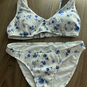 Bikini white with blue flowers extra small